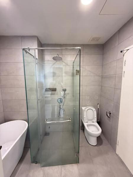 Kediaman Servis untuk Disewa di Dorsett Waterfront Subang - Carlos Ng - Bathroom - PropertyGuru.com.my
