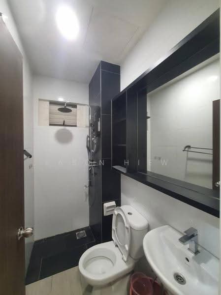 Service Residence for Rent at Seasons Garden Residences - Eason Hiew - Bathroom - PropertyGuru.com.my
