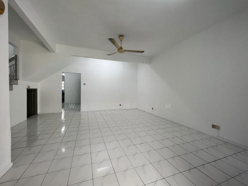 Rumah Teres 2-Tingkat untuk Disewa di Bandar Bukit Tinggi (Klang) - Wilson Lim - Living Room - PropertyGuru.com.my