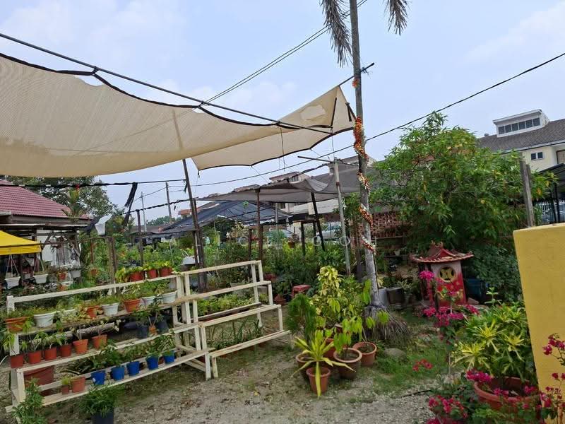 Bungalow House for Rent in Klang (Selangor) - Alice Goh - Garden - PropertyGuru.com.my