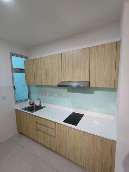 Service Residence for Rent at Meridin Bayvue Serviced Apartment - Queena Thye - Kitchen - PropertyGuru.com.my