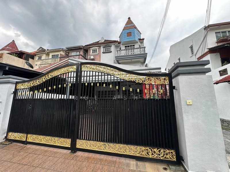 Terraced House for Sale in Batu 9 (Cheras) - Amirul Ashraff - Exterior - PropertyGuru.com.my