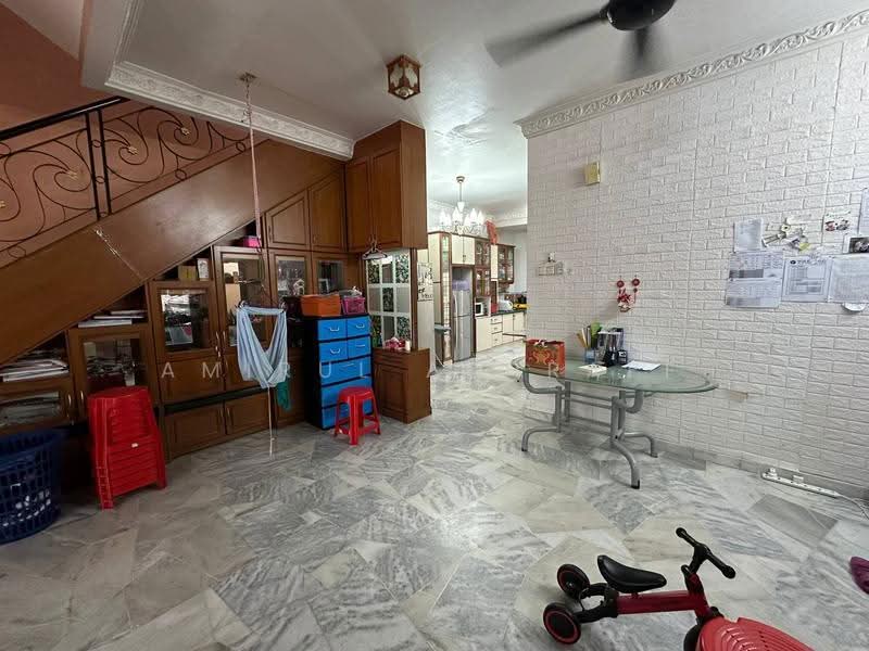 Terraced House for Sale in Batu 9 (Cheras) - Amirul Ashraff - Living Room - PropertyGuru.com.my