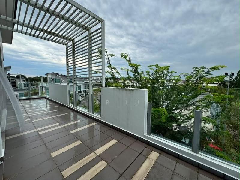 Twin Villas for Rent in Johor Bahru (Johor) - Mr Lu - Balcony - PropertyGuru.com.my