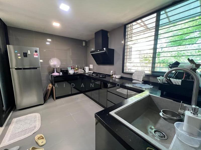 Rumah Teres untuk Dijual di Sungai Long (Bandar Sungai Long) - Aidan Yong - Kitchen - PropertyGuru.com.my