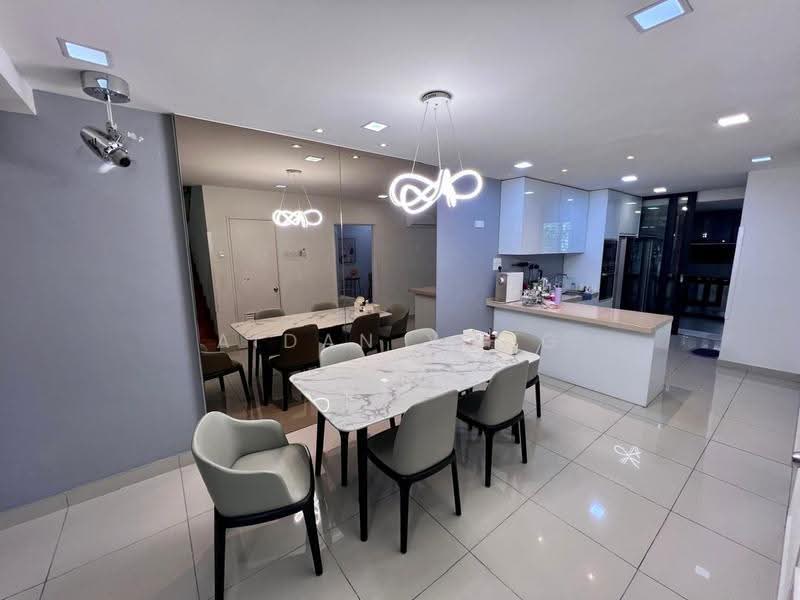 Rumah Teres untuk Dijual di Sungai Long (Bandar Sungai Long) - Aidan Yong - Dining Room - PropertyGuru.com.my