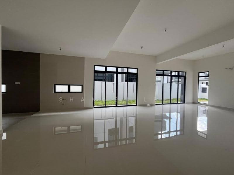 Semi-Detached House for Sale in Taman Sutera Utama (Skudai) - Shannen Lee - Living Room - PropertyGuru.com.my