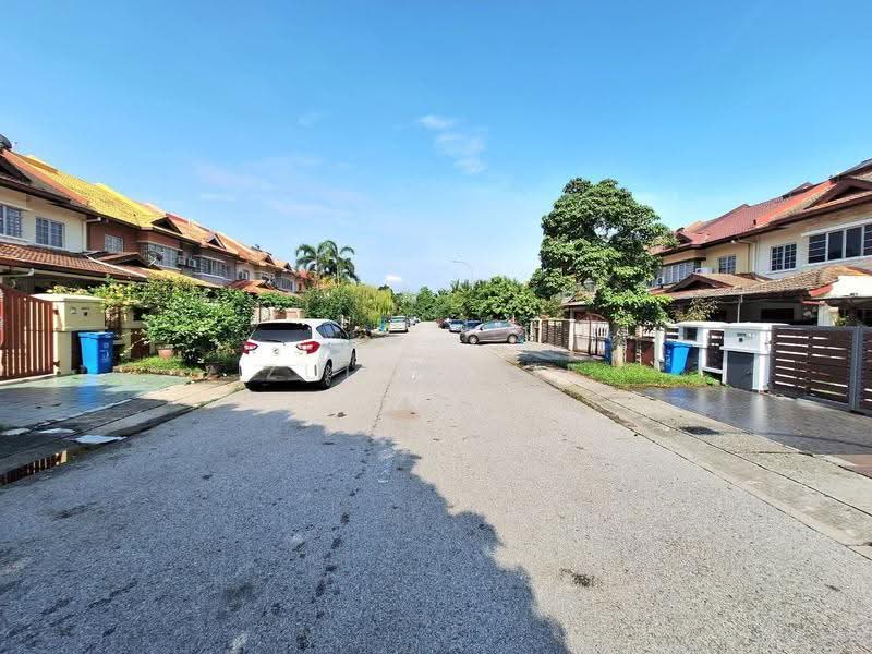 Rumah Teres untuk Dijual di Kota Kemuning (Shah Alam) - Zul Hasif - PropertyGuru.com.my