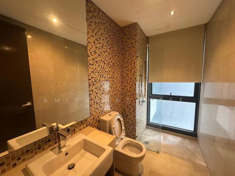 Kediaman Servis untuk Dijual di The Elements - Amirul Ashraff - Bathroom - PropertyGuru.com.my