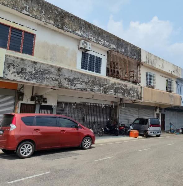 Shop for Sale in Pekan Nenas (Johor) - Kimi Kiu - Exterior - PropertyGuru.com.my