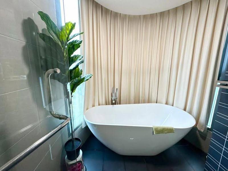 Kondominium untuk Dijual di Teega Residences - Kinki Teow - Bathroom - PropertyGuru.com.my
