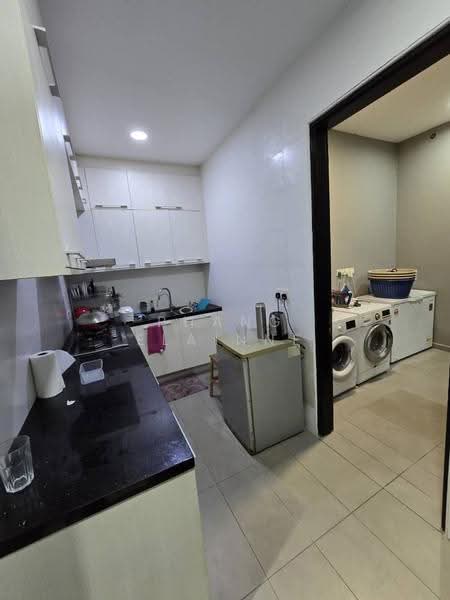 Bungalow House untuk Disewa di Leisure Farm (Gelang Patah) - Phang Elainne - Kitchen - PropertyGuru.com.my