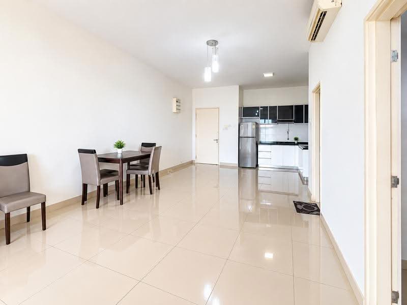 Pangsapuri untuk Dijual di Nusa Heights (Nusa Puncak) - Ms Goh - Dining Room - PropertyGuru.com.my