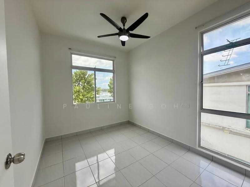 Rumah Teres 2-Tingkat untuk Dijual di Bandar Seri Alam (Masai) - Pauline Goh - Bedroom - PropertyGuru.com.my