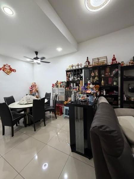 Rumah Teres 2-Tingkat untuk Dijual di Taman Setia Indah (Tebrau) - Zack Chow - Dining Room - PropertyGuru.com.my