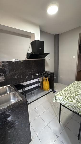 Rumah Teres 2-Tingkat untuk Dijual di Taman Setia Indah (Tebrau) - Sean Yeoh - Kitchen - PropertyGuru.com.my
