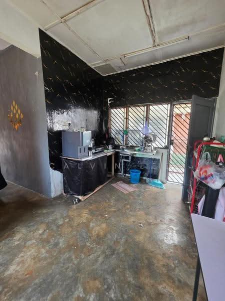 Rumah Teres 1-Tingkat untuk Dijual di Taman Universiti (Skudai) - Calvin Lee - Kitchen - PropertyGuru.com.my
