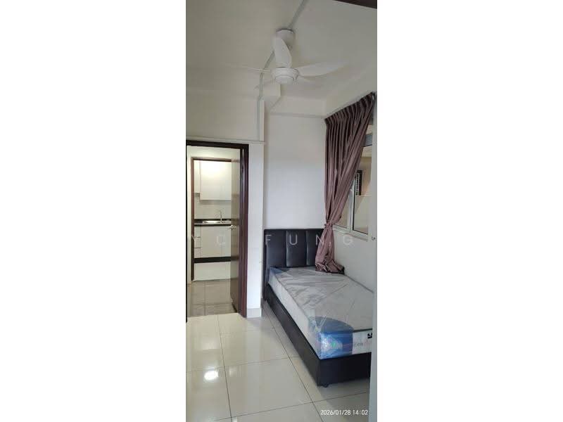 Kediaman Servis untuk Disewa di KSL Residence @ Daya - YC Fung - Bedroom - PropertyGuru.com.my