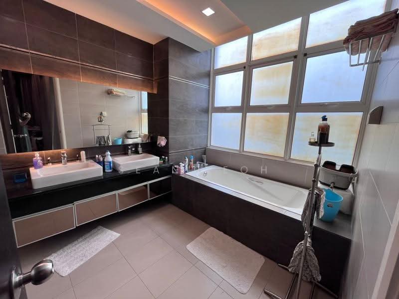 Semi-Detached House for Sale in Johor Bahru (Johor) - Sean Yeoh - Bathroom - PropertyGuru.com.my