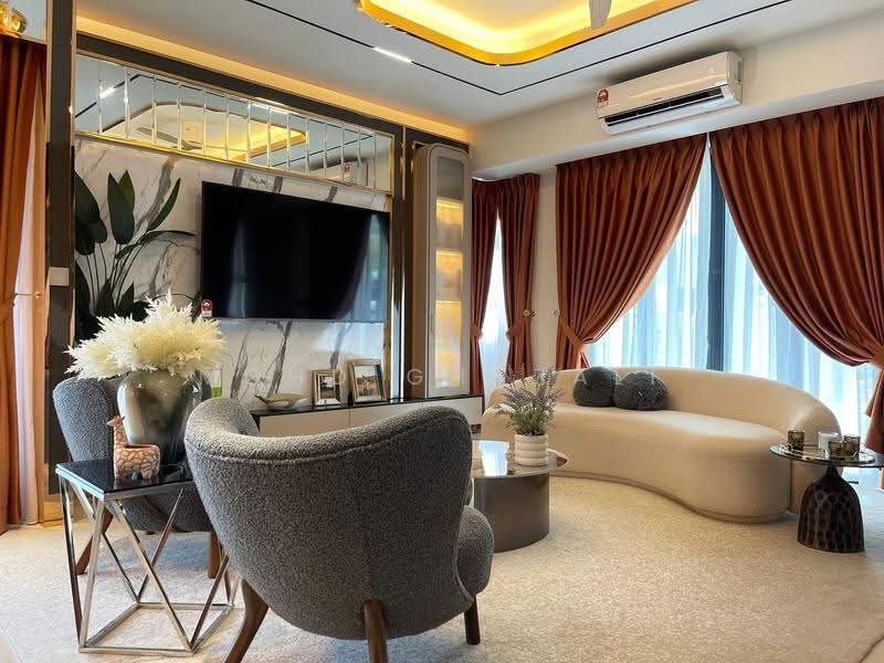 Rumah Teres 2-Tingkat untuk Dijual di Bukit Beruntung (Serendah) - Mohd Ghazali - Living Room - PropertyGuru.com.my