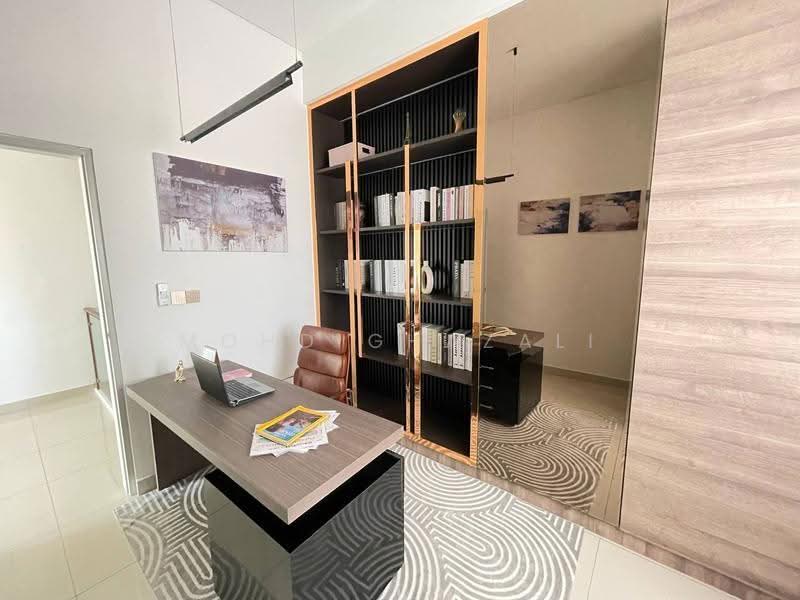 Rumah Teres 2-Tingkat untuk Dijual di Bukit Beruntung (Serendah) - Mohd Ghazali - Study - PropertyGuru.com.my