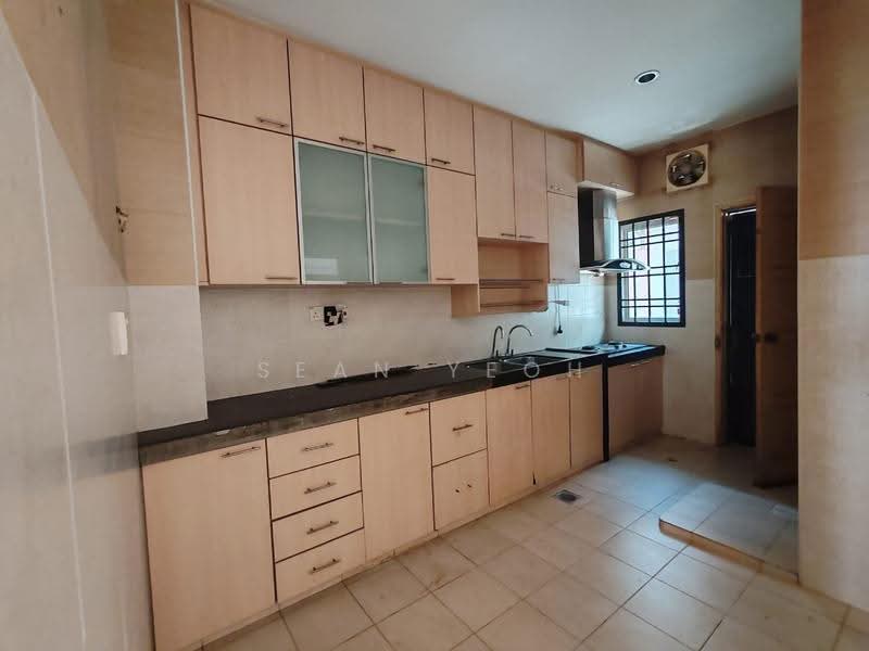 Rumah Teres 2-Tingkat untuk Dijual di Taman Setia Indah (Tebrau) - Sean Yeoh - Kitchen - PropertyGuru.com.my