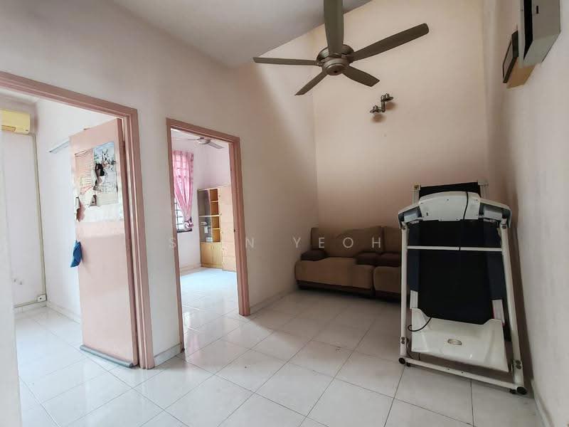 Rumah Teres 2-Tingkat untuk Dijual di Taman Setia Indah (Tebrau) - Sean Yeoh - Living Room - PropertyGuru.com.my