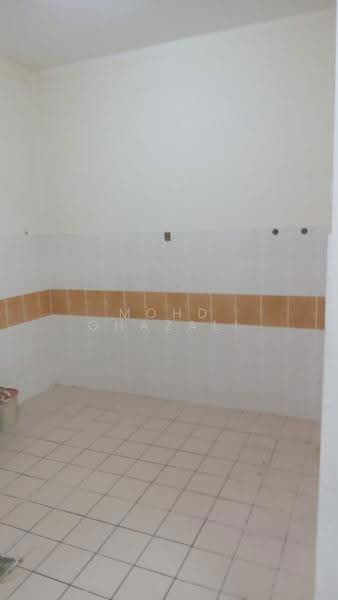 Pangsapuri untuk Dijual di Seremban Putra - Mohd Ghazali - Kitchen - PropertyGuru.com.my