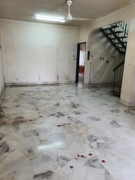Rumah Teres 2-Tingkat untuk Dijual di Taman Bukit Maluri (Kepong) - Raymond Chiang - Living Room - PropertyGuru.com.my