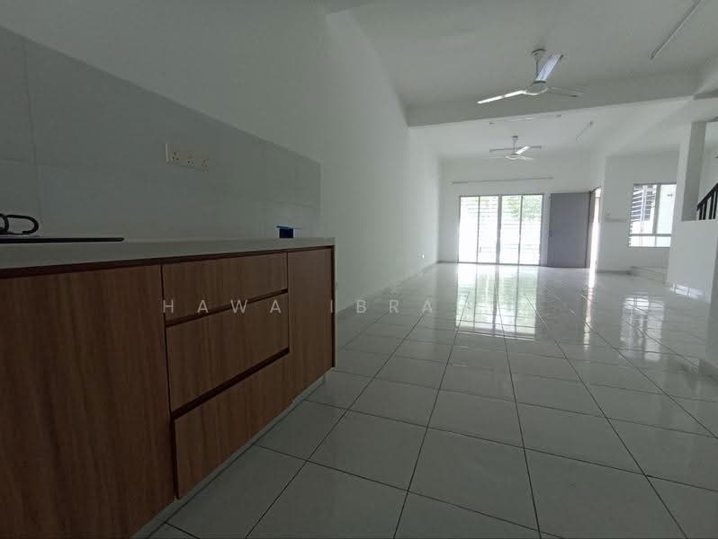 Rumah Teres 2-Tingkat untuk Dijual di Nilai Impian (Nilai) - Hawa Ibrahim - Kitchen - PropertyGuru.com.my
