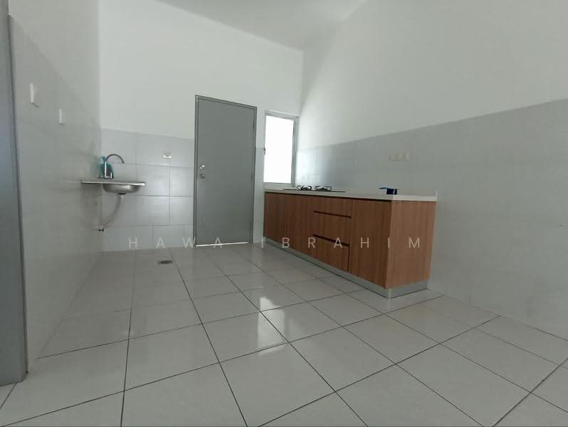 Rumah Teres 2-Tingkat untuk Dijual di Nilai Impian (Nilai) - Hawa Ibrahim - Kitchen - PropertyGuru.com.my