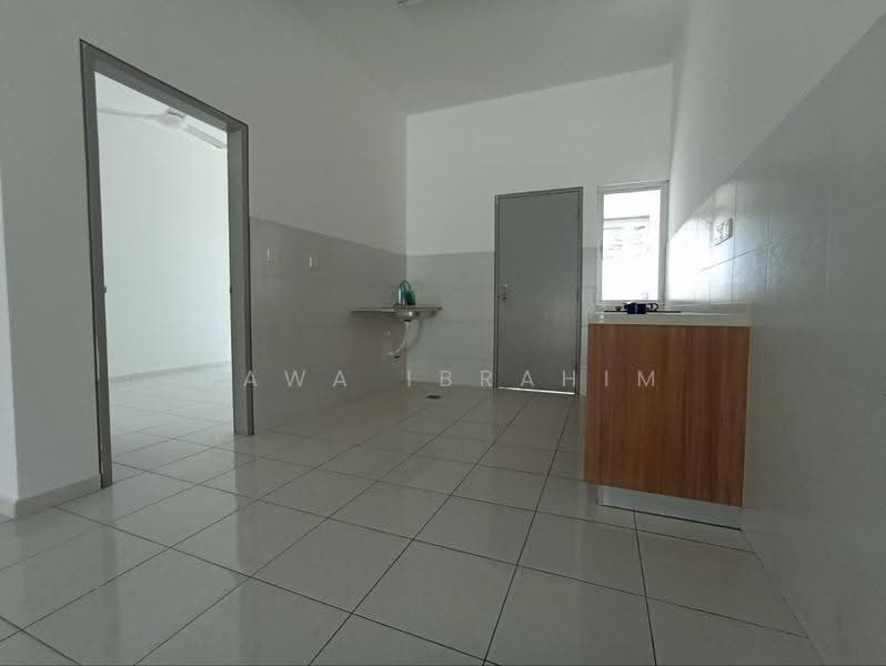 Rumah Teres 2-Tingkat untuk Dijual di Nilai Impian (Nilai) - Hawa Ibrahim - Kitchen - PropertyGuru.com.my