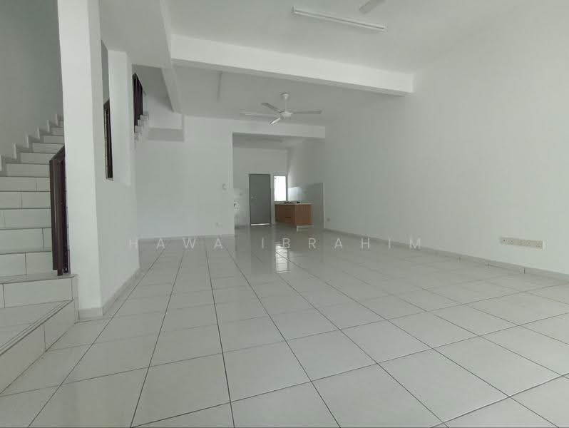 Rumah Teres 2-Tingkat untuk Dijual di Nilai Impian (Nilai) - Hawa Ibrahim - Living Room - PropertyGuru.com.my