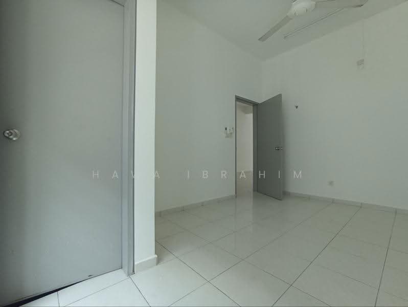 Rumah Teres 2-Tingkat untuk Dijual di Nilai Impian (Nilai) - Hawa Ibrahim - PropertyGuru.com.my