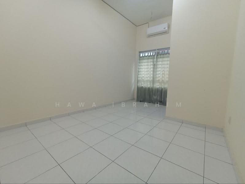 Rumah Teres 2-Tingkat untuk Dijual di Nilai Impian (Nilai) - Hawa Ibrahim - PropertyGuru.com.my
