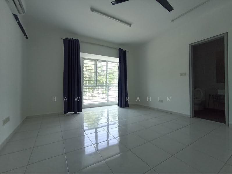 Rumah Teres 2-Tingkat untuk Dijual di Nilai Impian (Nilai) - Hawa Ibrahim - PropertyGuru.com.my