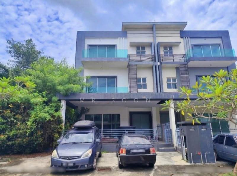 Semi-Detached House for Sale in Taman Baiduri (Dengkil) - Mr Soon - Exterior - PropertyGuru.com.my