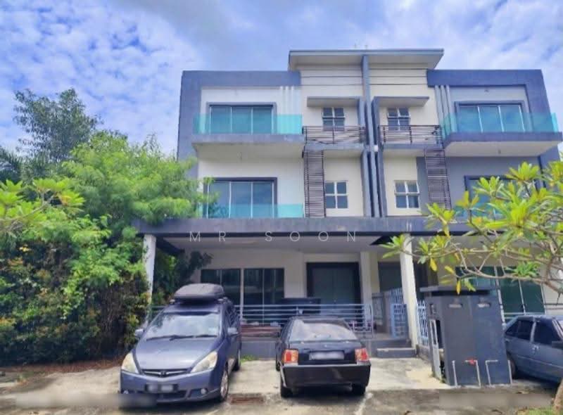 Semi-Detached House for Sale in Taman Baiduri (Dengkil) - Mr Soon - Exterior - PropertyGuru.com.my