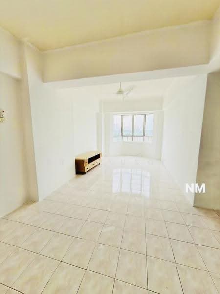 Kondominium untuk Disewa di Menara KLH Puchong - Erin Yusof - Living Room - PropertyGuru.com.my