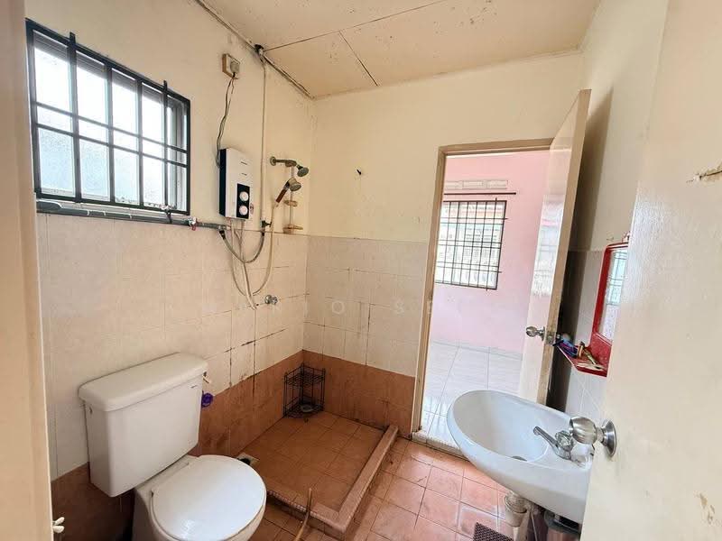 Semi-Detached House for Sale in Taman Merdeka (Batu Berendam) - Mario Seet - PropertyGuru.com.my