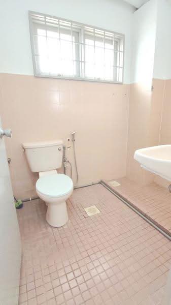 Condominium for Sale at Meadow Park 2 - Melissa Chong - Bathroom - PropertyGuru.com.my