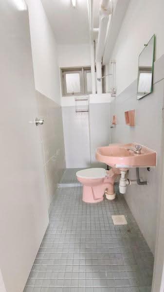 Condominium for Sale at Meadow Park 2 - Melissa Chong - Bathroom - PropertyGuru.com.my