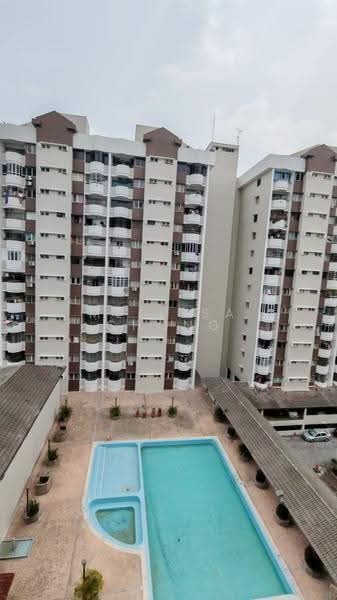 Condominium for Sale at Meadow Park 2 - Melissa Chong - Exterior - PropertyGuru.com.my