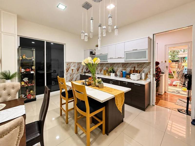 3-storey Terraced House for Sale in Putrajaya (Putrajaya) - BILYA ARIFF - Kitchen - PropertyGuru.com.my