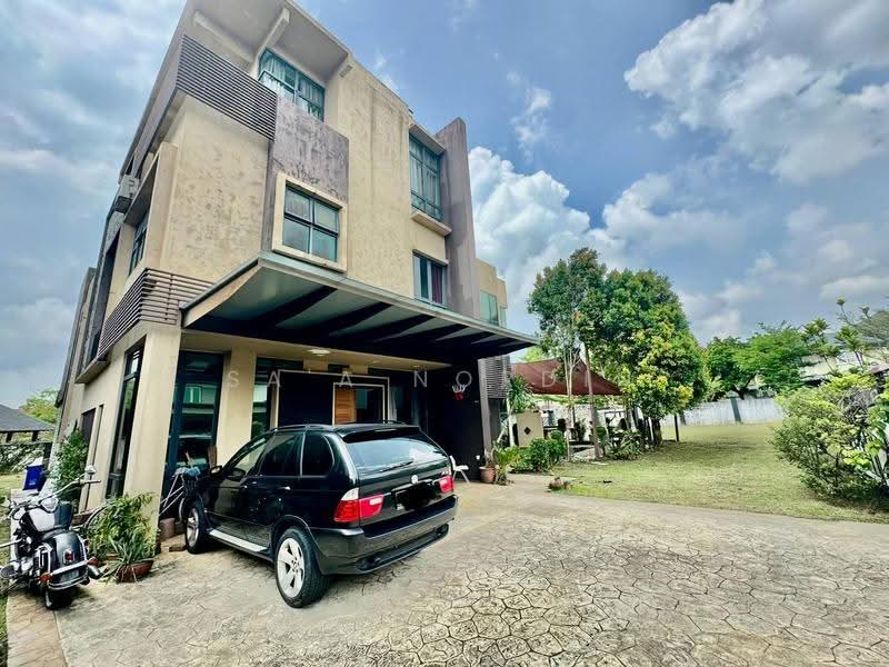 Bungalow House untuk Dijual di Seksyen 7 (Shah Alam) - Sa'a Nordin - Exterior - PropertyGuru.com.my