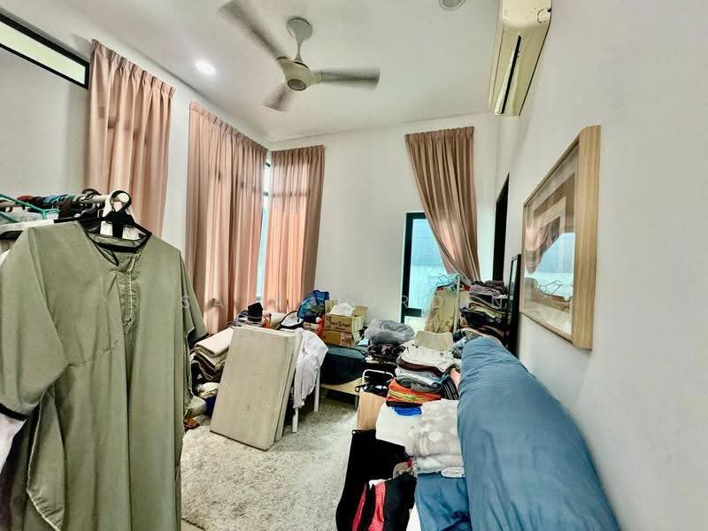 Bungalow House untuk Dijual di Seksyen 7 (Shah Alam) - Sa'a Nordin - Bedroom - PropertyGuru.com.my