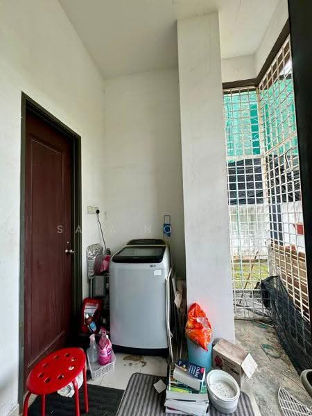 Bungalow House untuk Dijual di Seksyen 7 (Shah Alam) - Sa'a Nordin - Entrance - PropertyGuru.com.my