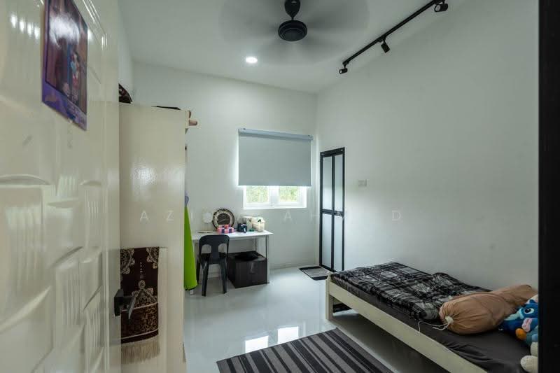 Bungalow House for Sale in Bangi (Selangor) - Azira Ahmad - Bedroom - PropertyGuru.com.my