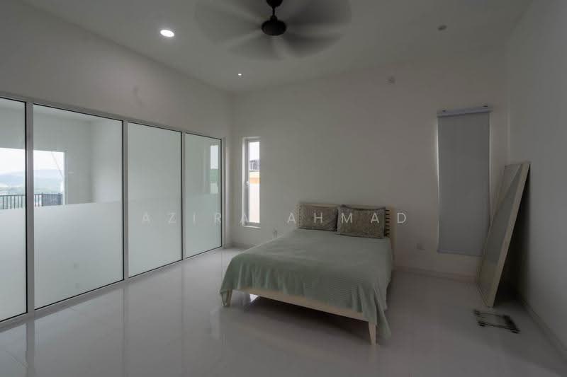 Bungalow House for Sale in Bangi (Selangor) - Azira Ahmad - Bedroom - PropertyGuru.com.my