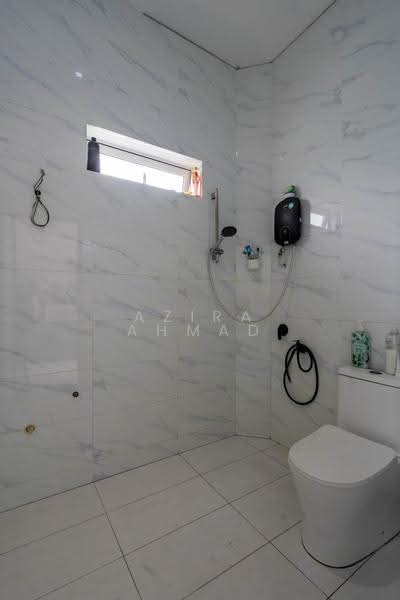 Bungalow House for Sale in Bangi (Selangor) - Azira Ahmad - Bathroom - PropertyGuru.com.my